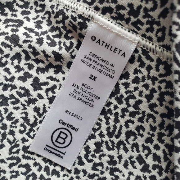 Athleta Ultimate Stash Textured 7/8 Tight, Size 2X - Picture 9 of 9